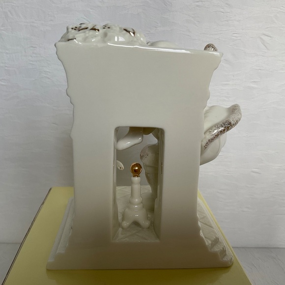 Mikasa Fine Porcelain “Santa’s Secret” Vintage Christmas Decor - Picture 4 of 12